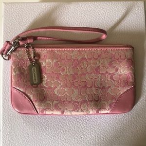 Coach Wristlet in Pink